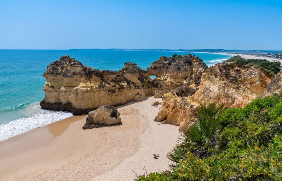 Lugar Rua Praia dos Três Irmãos