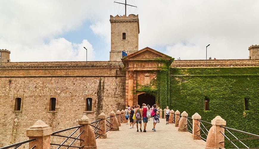 Place Castillo de Montjuïc