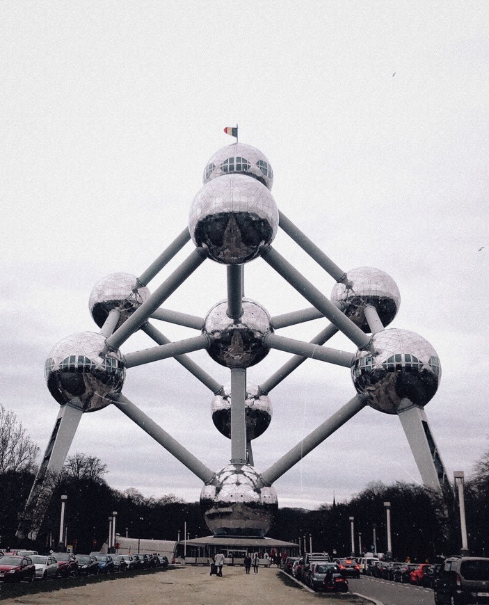 Lugar Atomium