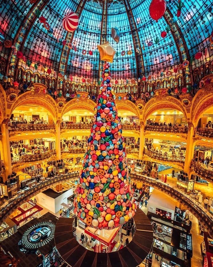 Lugar Galeries Lafayette - Shopping Welcome Center