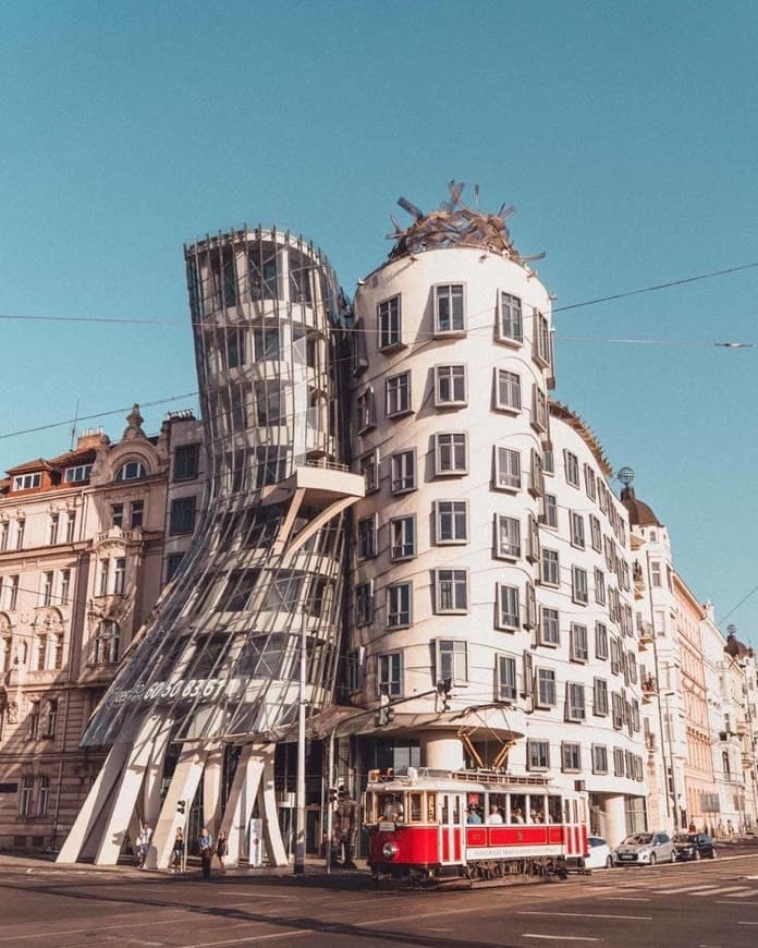 Lugar Dancing House