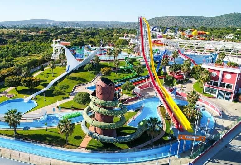 Lugar Aquashow Park - Water Park