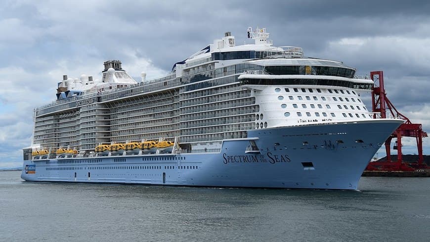 Moda Spectrum of the Seas - Wikipedia