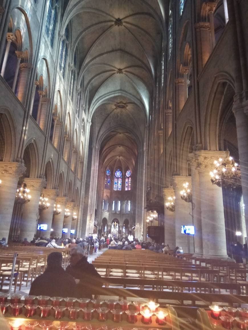 Lugar Notre Dame