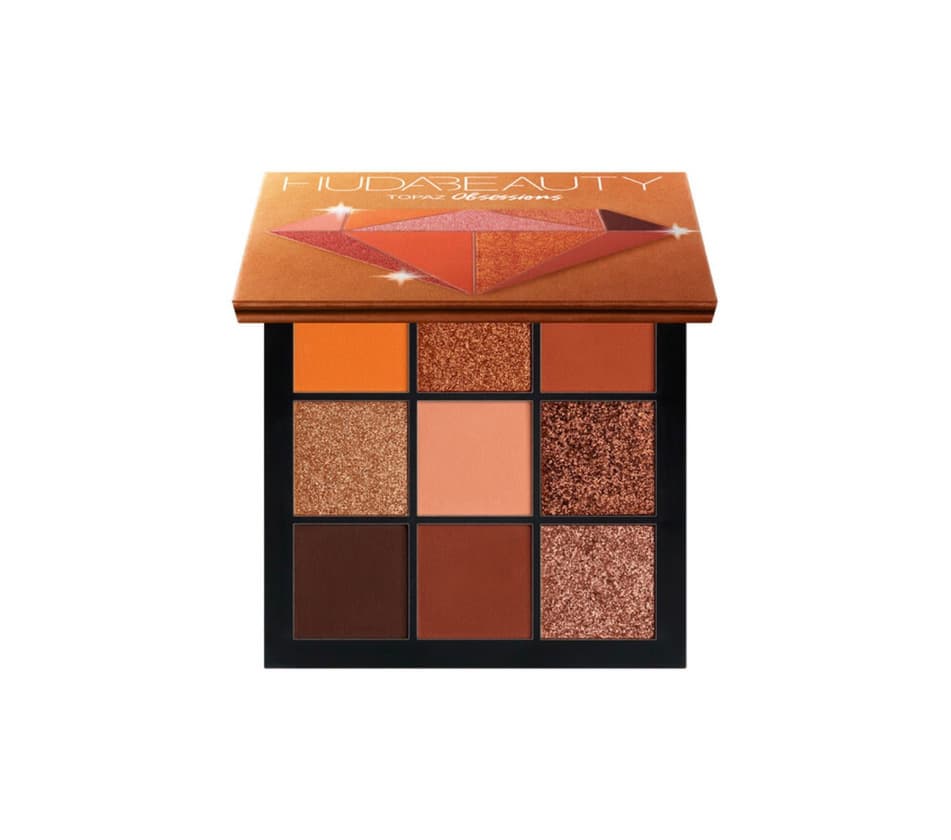 Product Huda Beauty eyeshadow