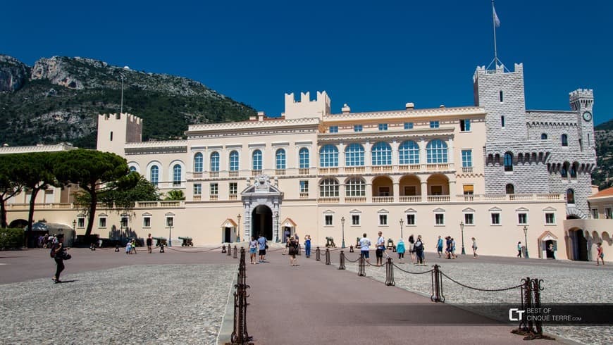 Place Le Palais Princier