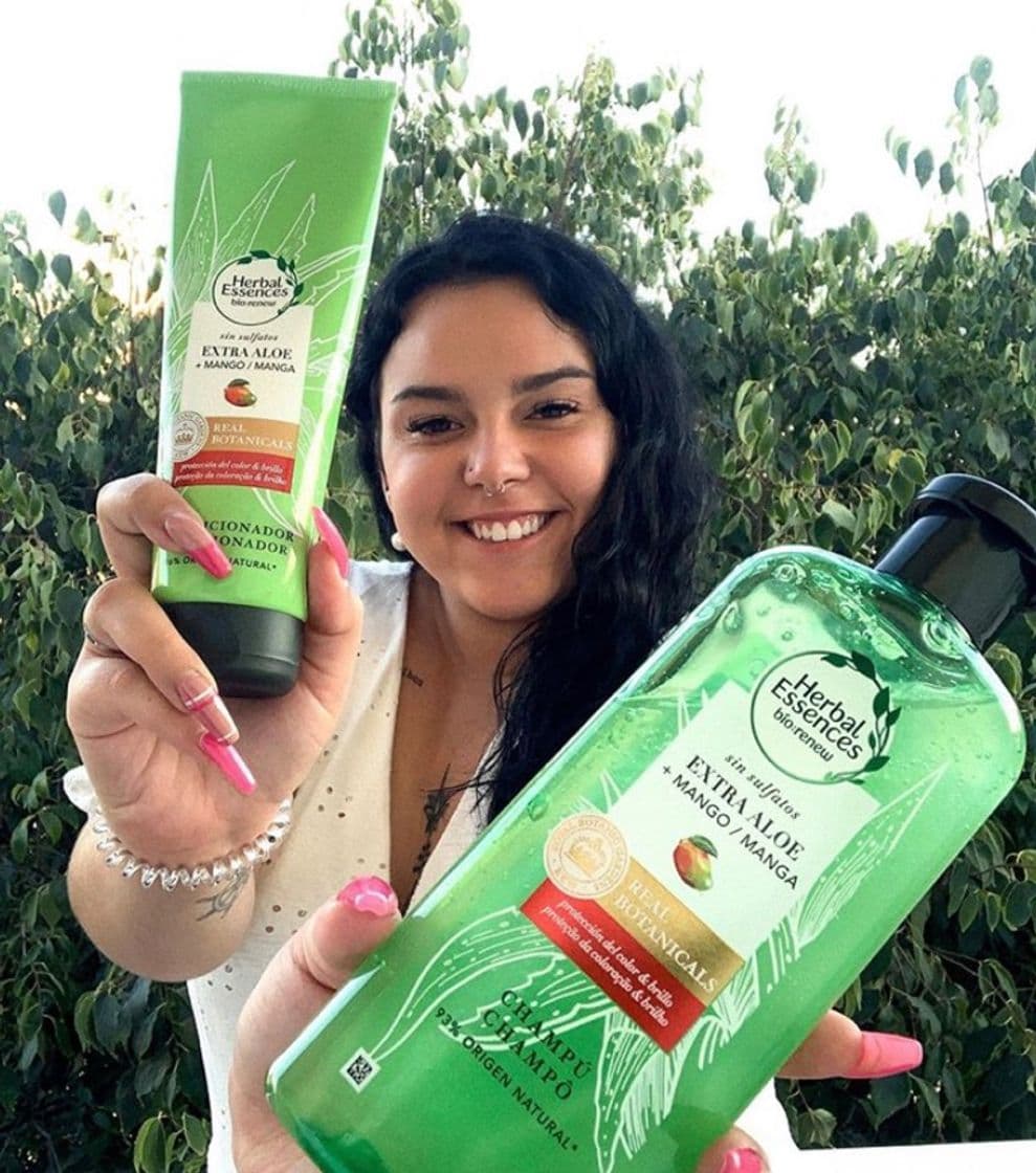 Fashion Nova gama Herbal Essences 