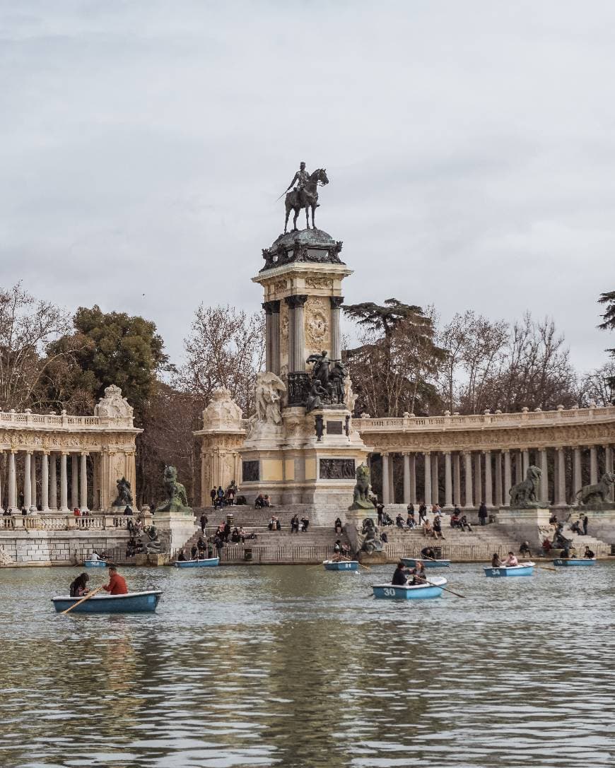 Place El Retiro Madrid