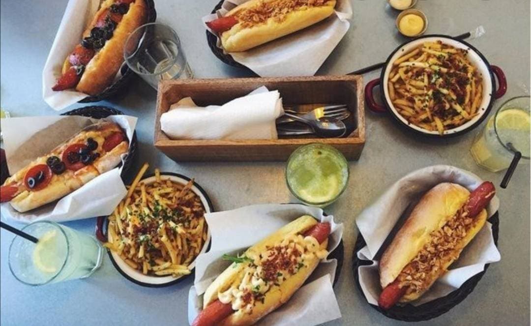 Restaurantes Frankie Hot Dogs