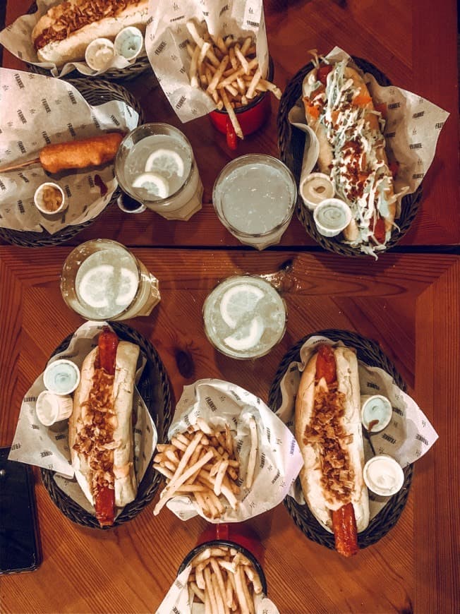 Restaurantes Frankie Hot Dogs