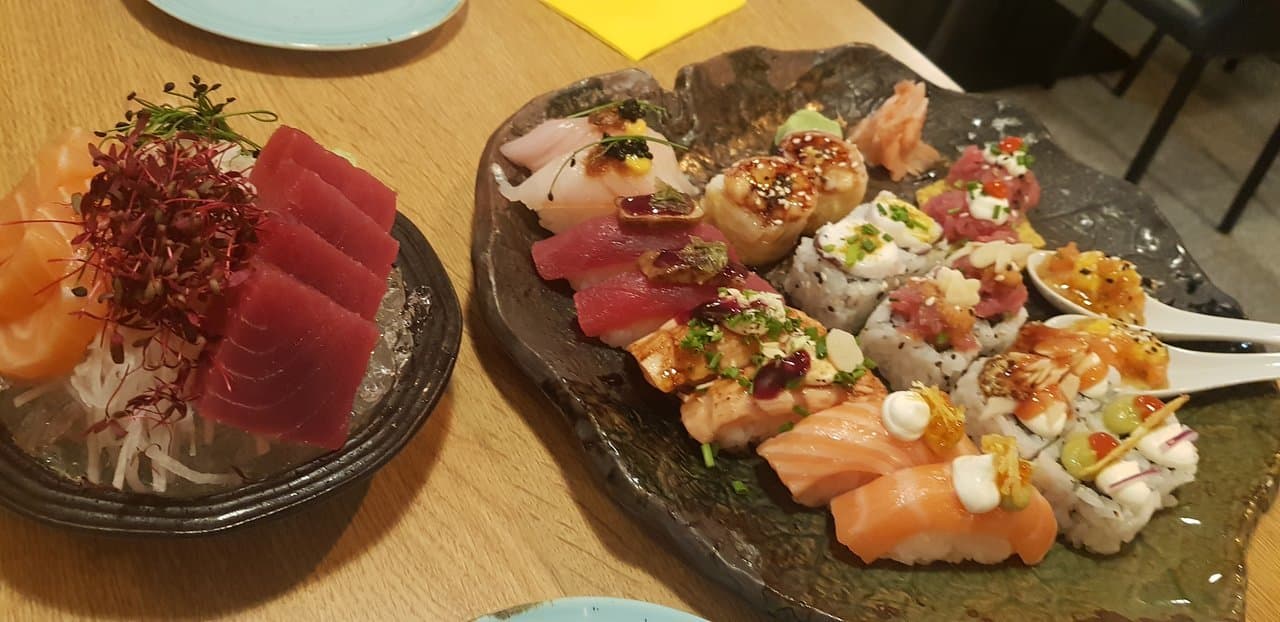 Restaurants Okone Sushi e Peruano Porto