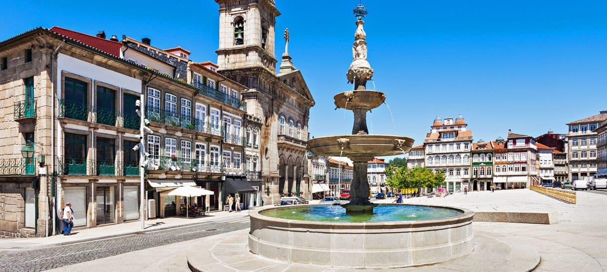 Place Guimaraes