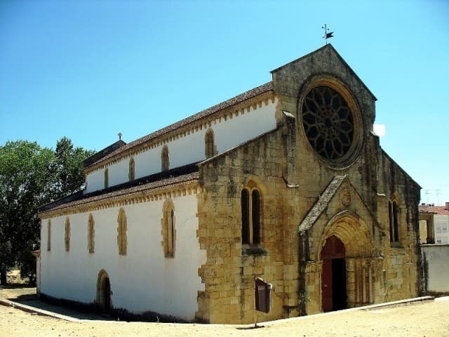 Lugar Igreja de Santa Maria dos Olivais