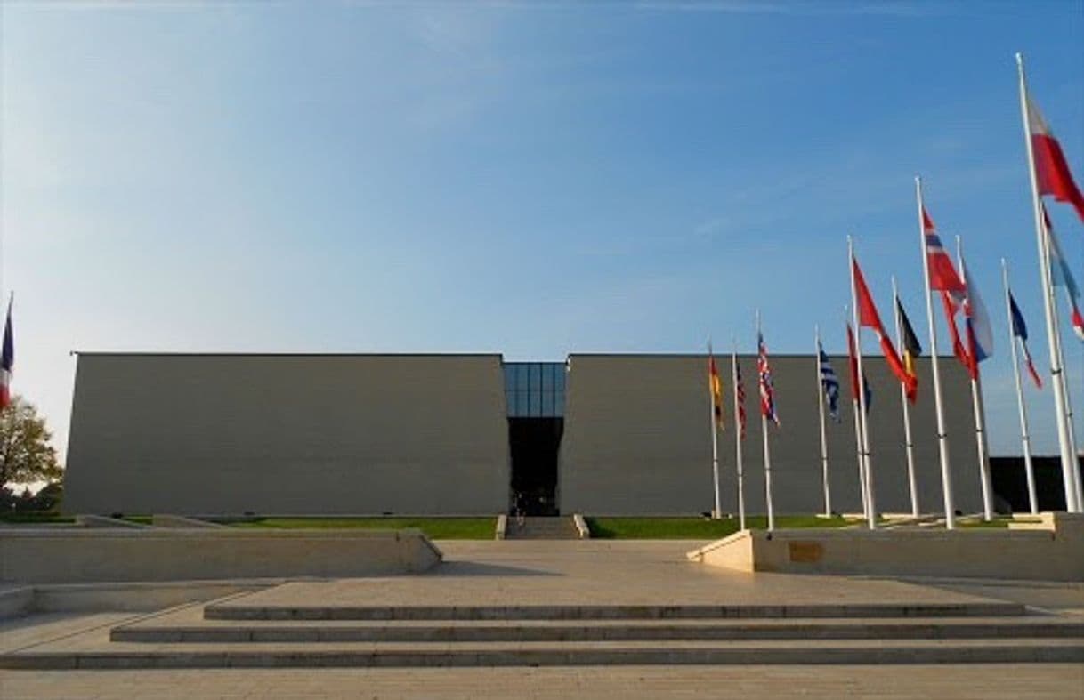 Place Mémorial de Caen 