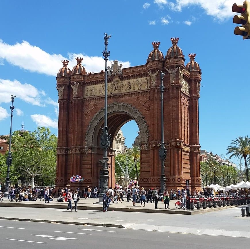 Place Arc de Triomf