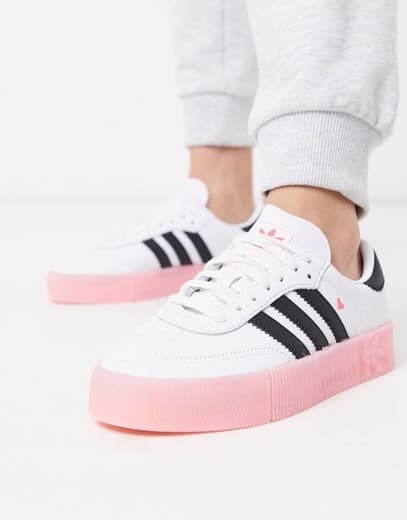 Fashion Zapatillas blancas con detalle de corazón 