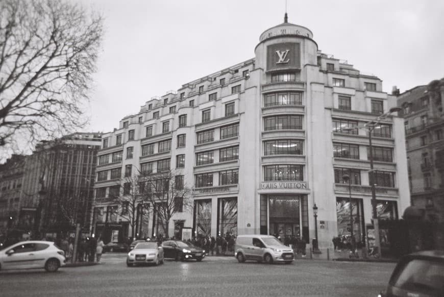 Lugar Louis Vuitton Maison Champs Élysées