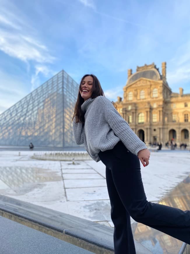 Lugar Pyramide du Louvre