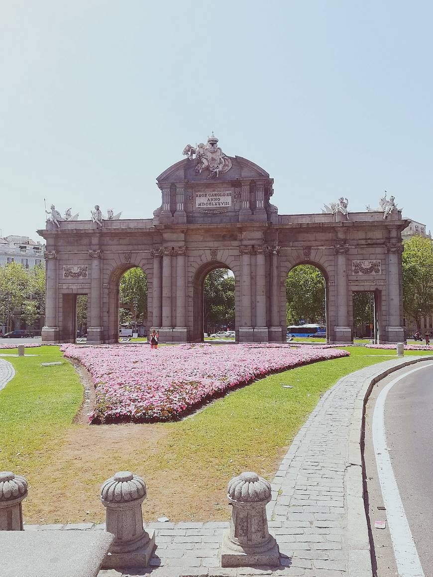 Place Puerta de Alcalá