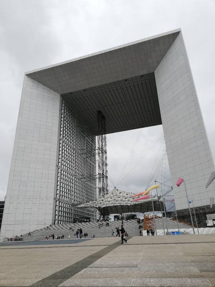 Place Arco de la Défense