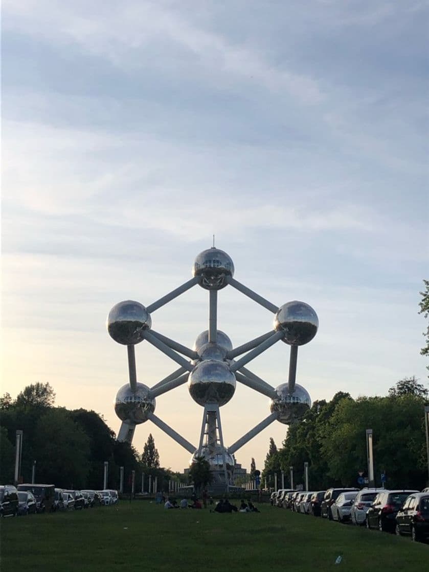 Lugar Atomium