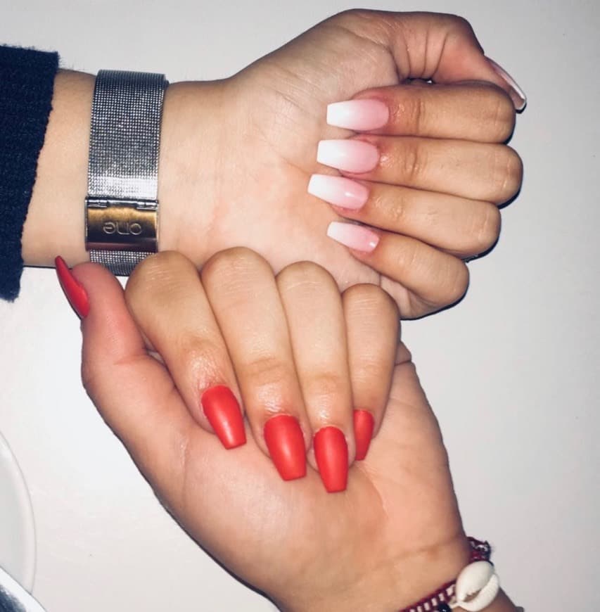 Fashion White baby boomer and red 💅🏼 