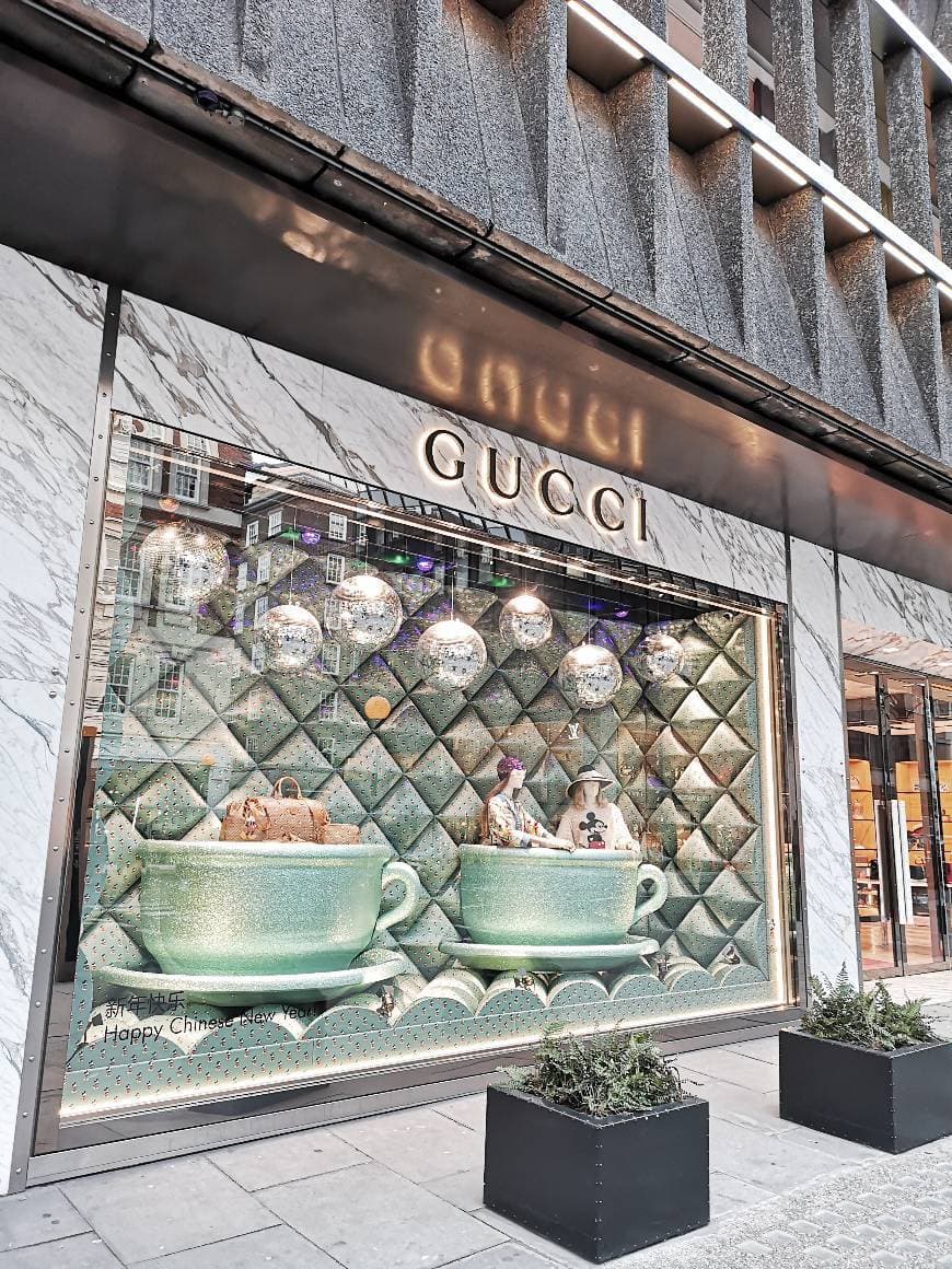 Place Gucci