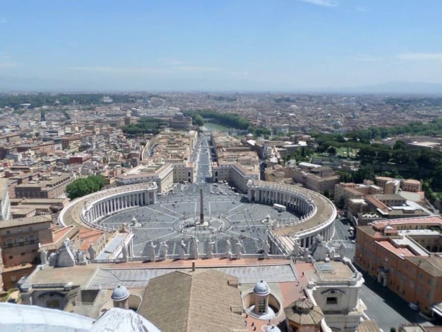 Place Piazza San Pietro