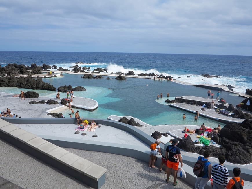 Place Piscinas Naturais de Porto Monìz