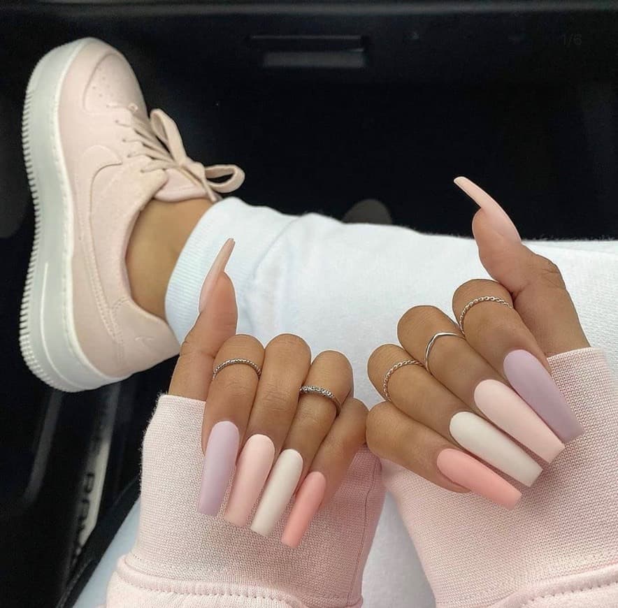 Fashion Pastel Nails 