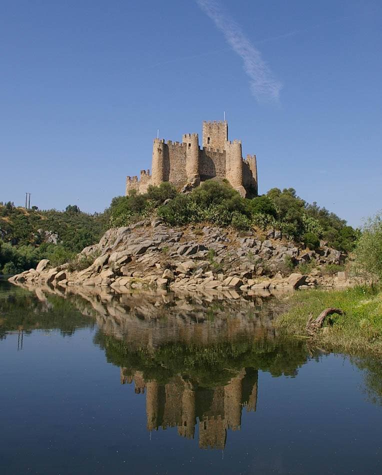 Place Castelo de Almourol