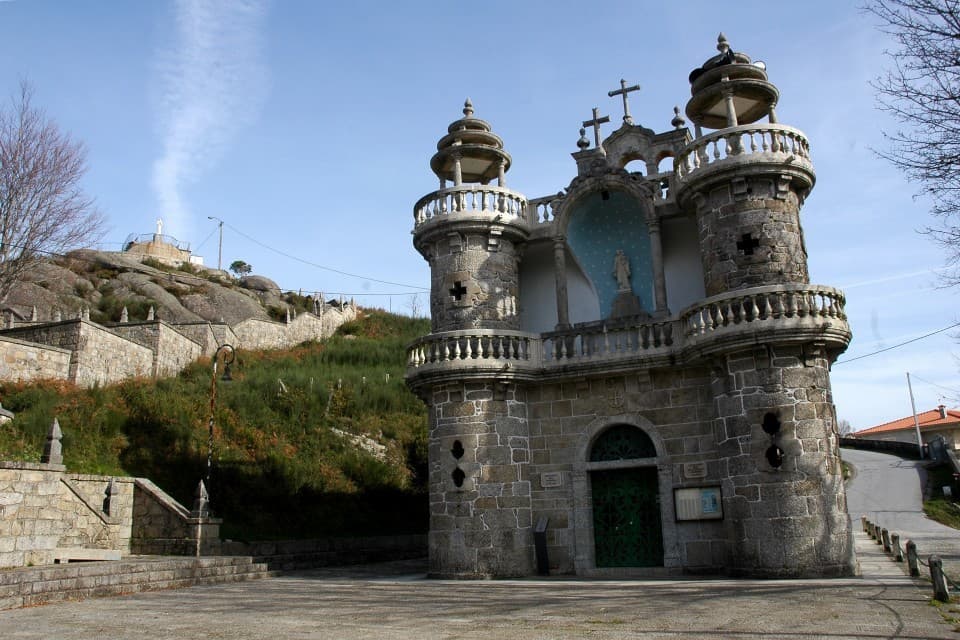 Lugar Igreja de Santo António de Mixões da Serra