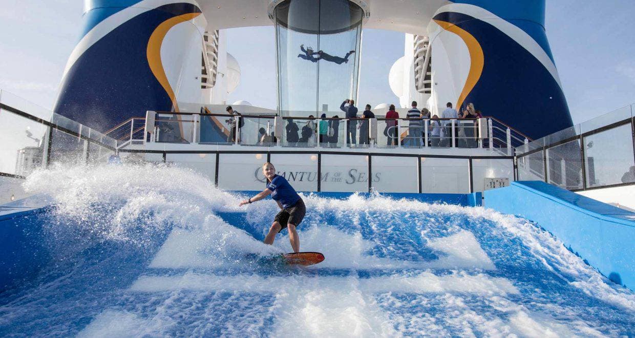 Fashion FLOWRIDER® - Surf Simulator |  Anthem of the Seas

