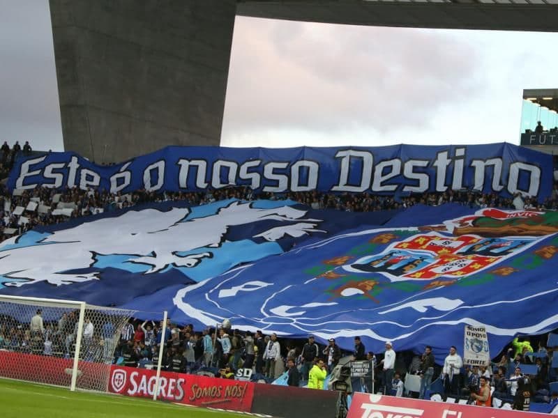 Place Super dragoes .somos PORTO.