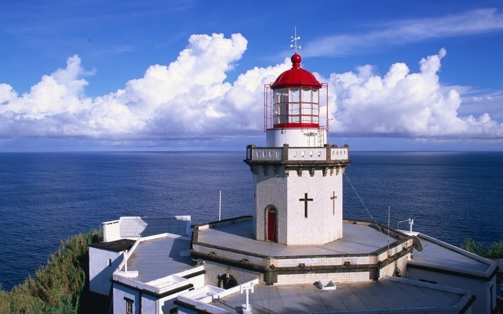 Lugar Farol do Arnel