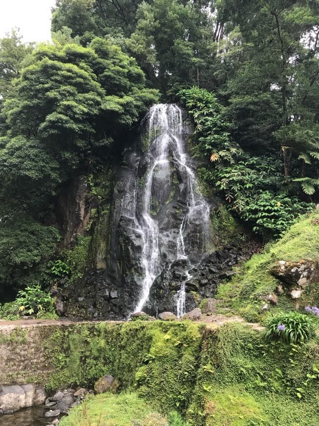 Lugar Ribeira dos Caldeirões