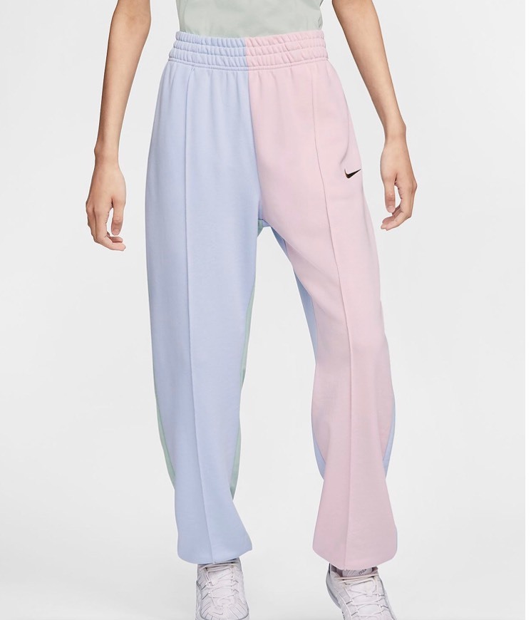 Product Women's Trousers
Nike Sportswear