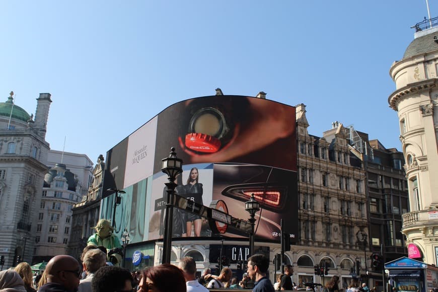 Lugar Piccadilly Circus