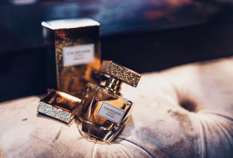 Product Parfum Essenza Giordani Gold