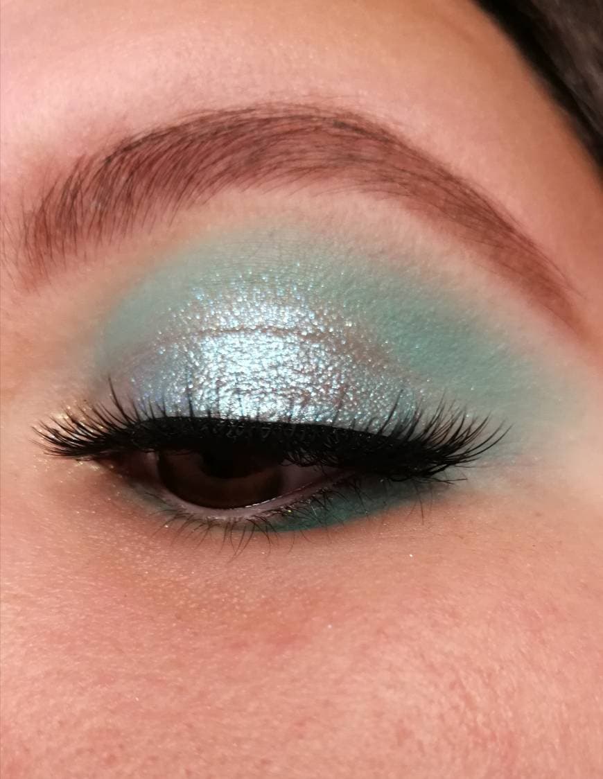 Fashion Mint Huda Beauty 