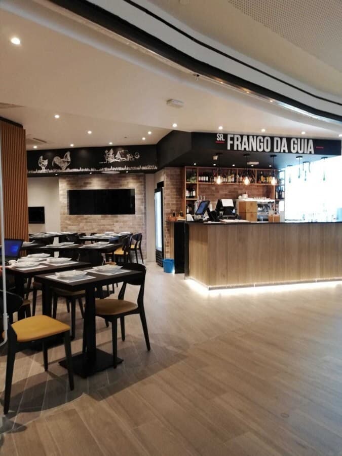 Restaurants Sr.Frango da Guia