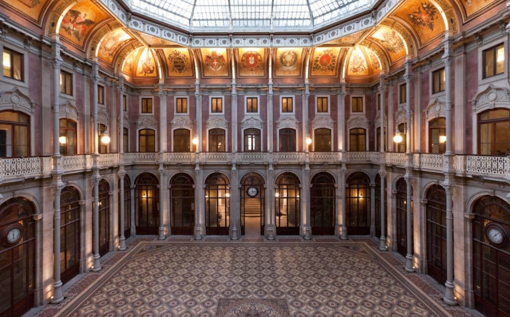 Place Palacio de la Bolsa de Oporto