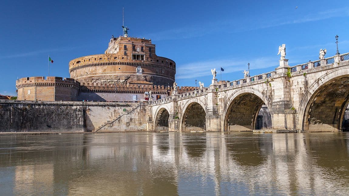 Place Puente Sant'Angelo