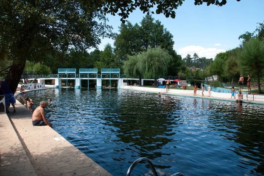 Lugar Praia fluvial de Oleiros