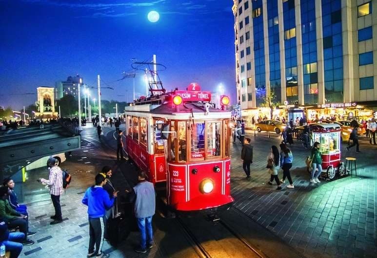 Lugar Plaza Taksim