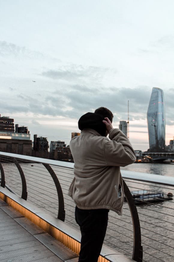 Lugar Millennium Bridge