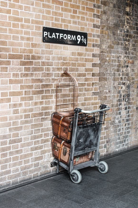 Lugar The Harry Potter Shop at Platform 9¾