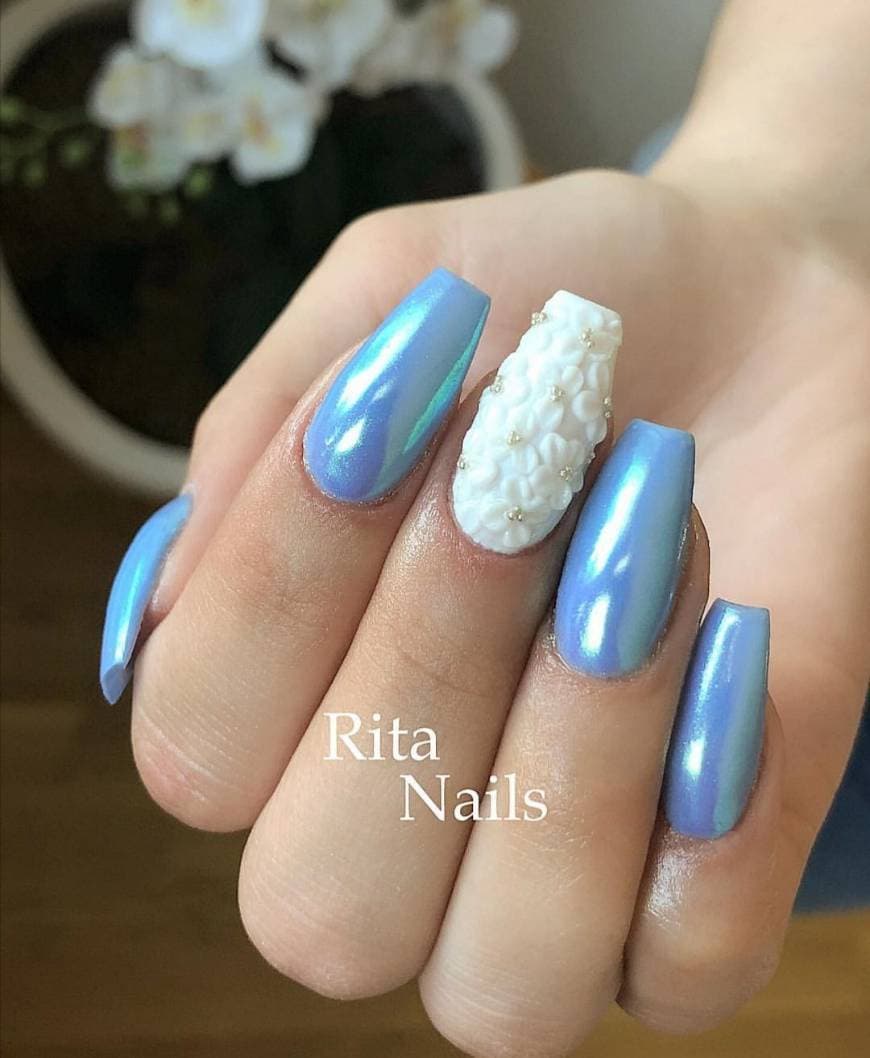 Moda Blue metalic nails by Rita Nails