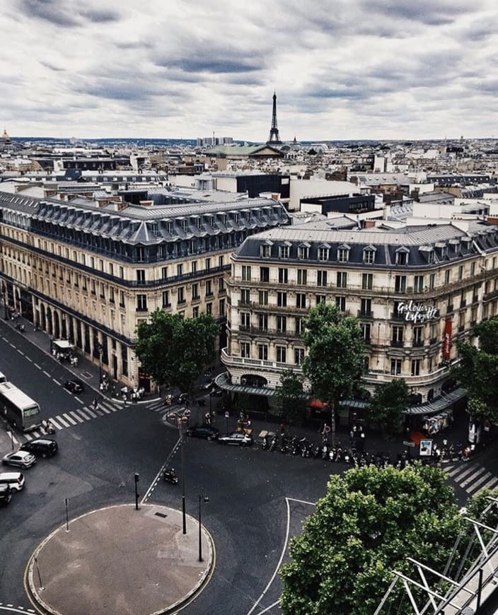 Lugar Galeries Lafayette Haussmann