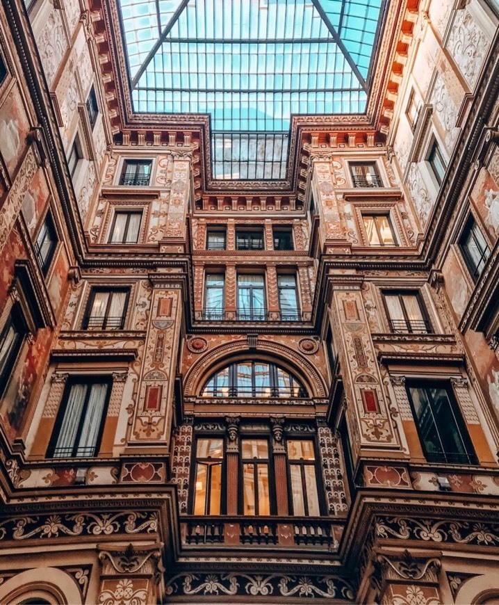 Lugar Galleria Sciarra